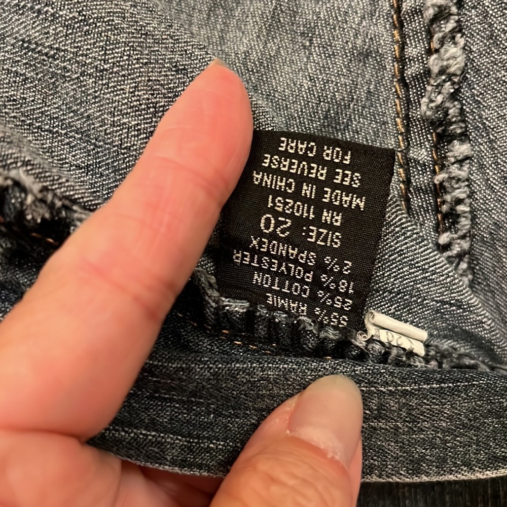 Angels Crop Capri Jeans 20 - Picture 4 of 5